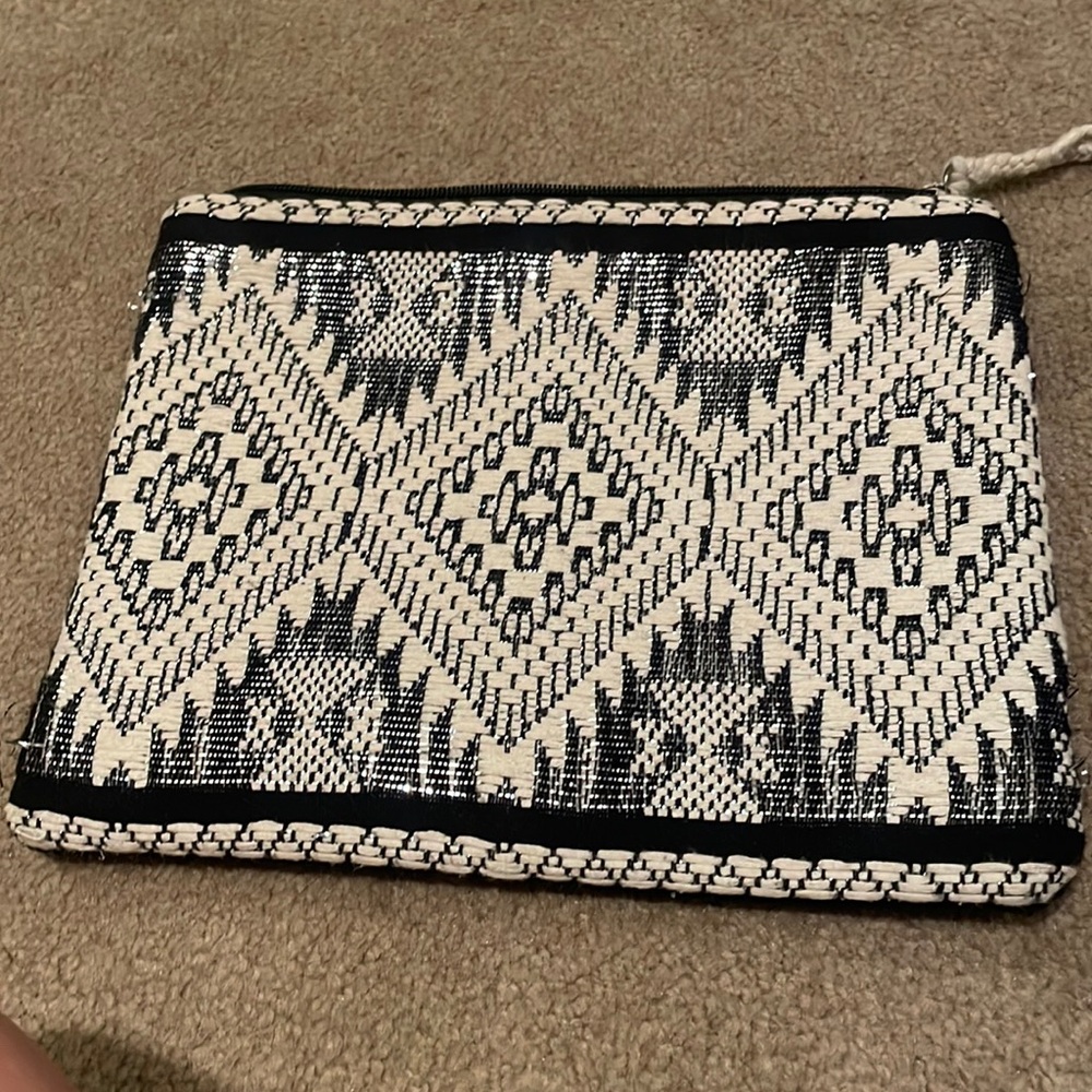 Small clutch